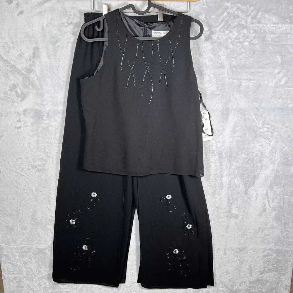 Adrianna Papell 2 Piece Set Size Medium/6‎ Top And Botton Black Beaded Elegant